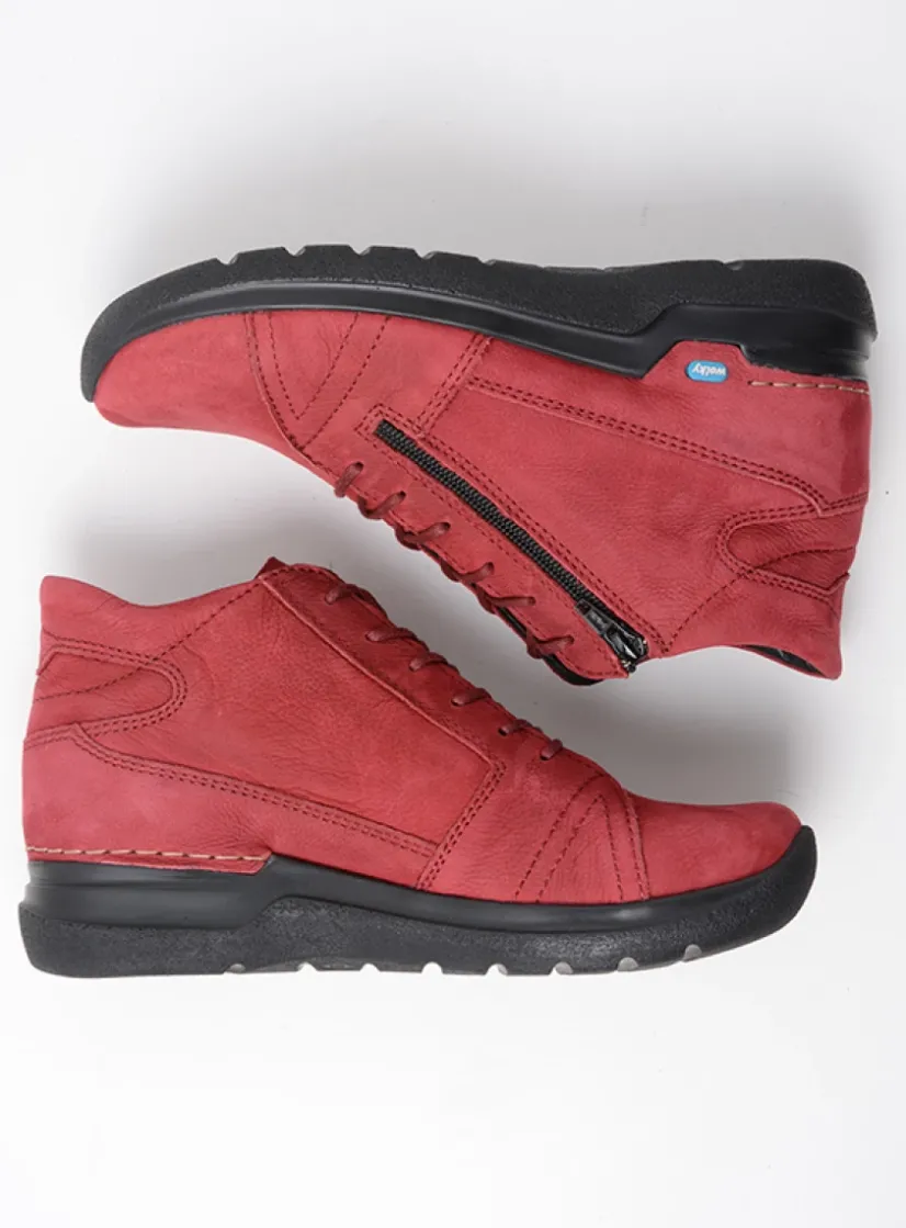 Wolky Why - bordeauxrood nubuck<DAMES Hoge Veterschoenen|Wandelschoenen
