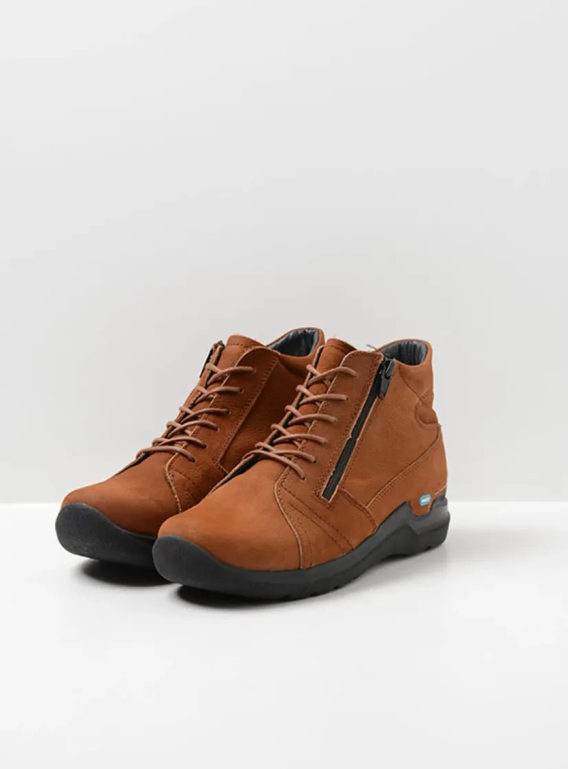 Wolky Why - cognac nubuck<DAMES Hoge Veterschoenen|Wandelschoenen