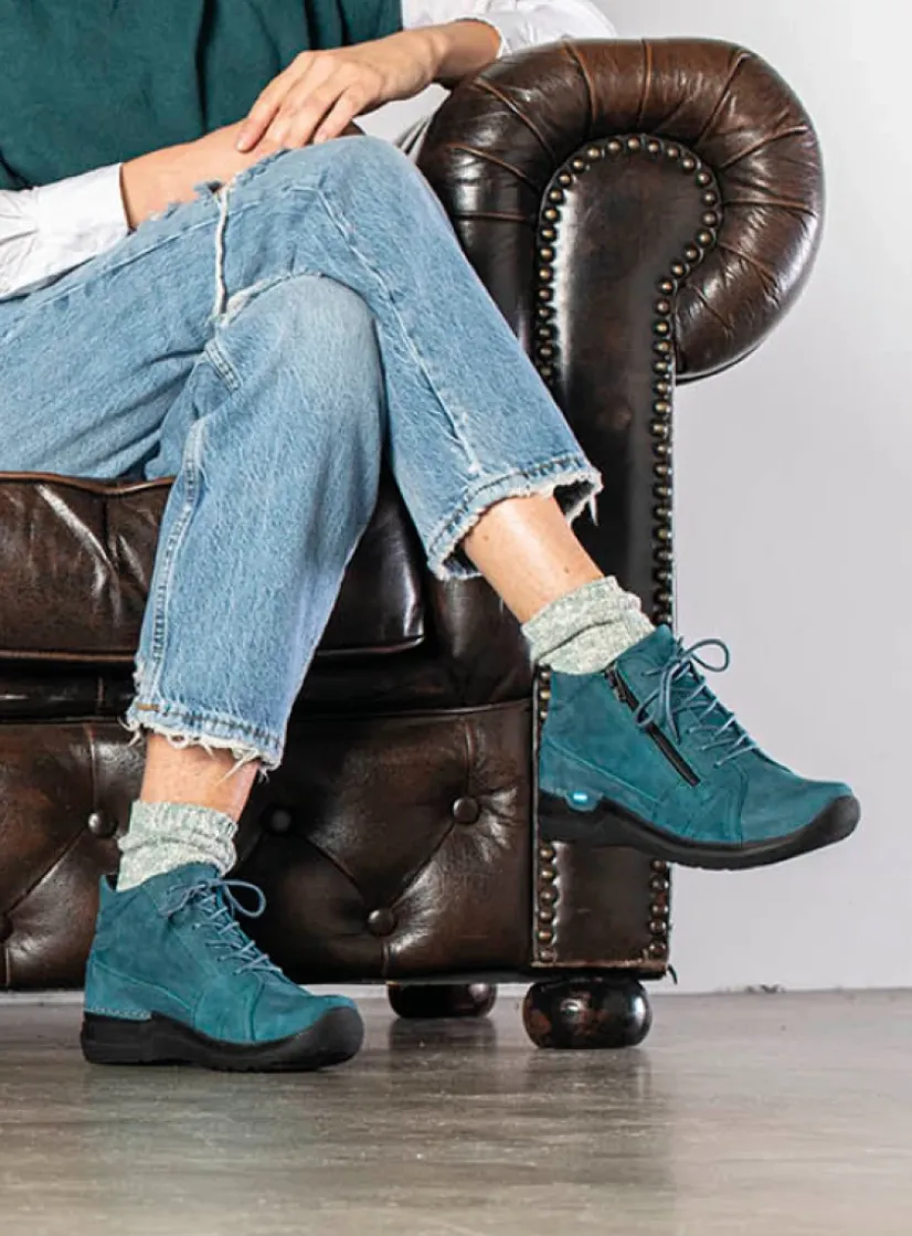 Wolky Why - petrol nubuck<DAMES Hoge Veterschoenen|Wandelschoenen