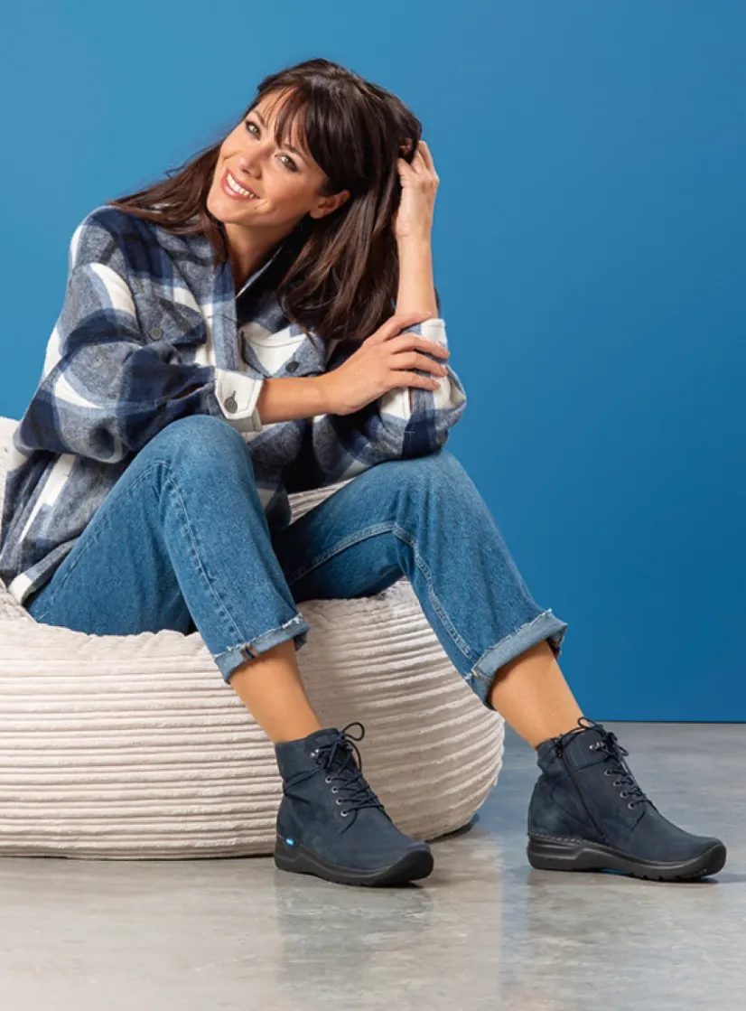 Wolky Whynot - blauw nubuck<DAMES Hoge Veterschoenen|Wandelschoenen