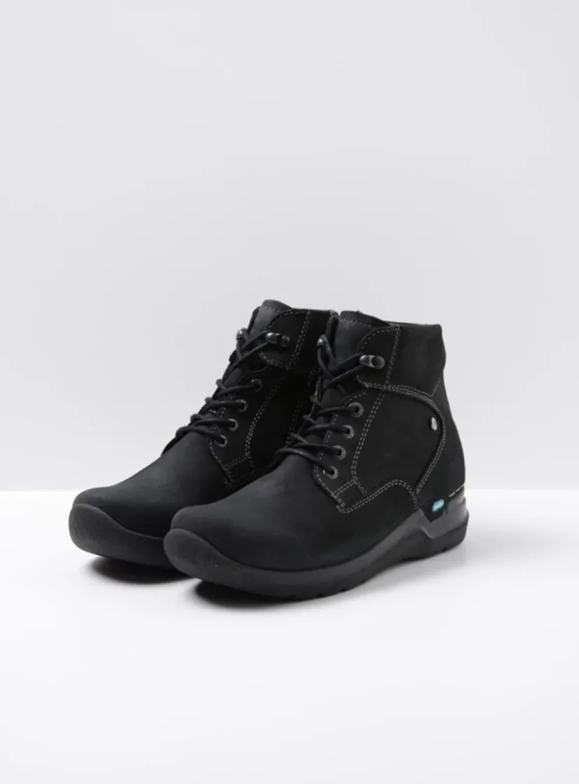 Wolky Whynot - zwart nubuck<DAMES Hoge Veterschoenen|Wandelschoenen