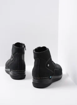 Wolky Whynot - zwart nubuck<DAMES Hoge Veterschoenen|Wandelschoenen