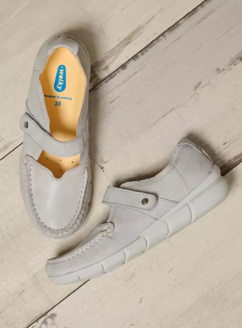 Wolky Yukon - gebroken wit effectleer<DAMES Bandschoenen